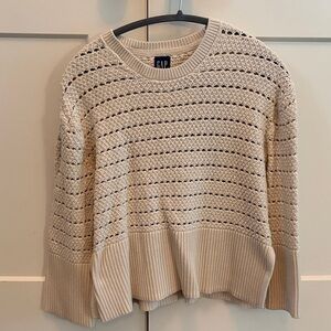 GAP Women's Beige Knit Sweater